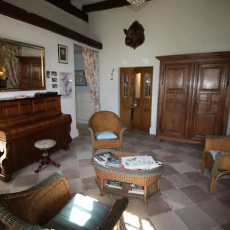 Maison De Charme Avec Parc, Tennis Et Recharge Electrique - Pres D'epinal - Fr-1-589-503 3*