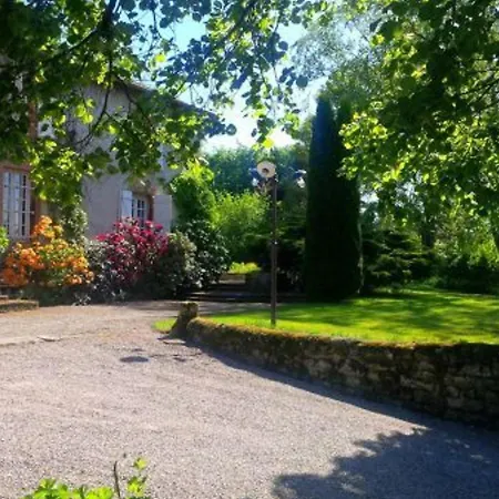 Maison De Charme Avec Parc, Tennis Et Recharge Electrique - Pres D'epinal - Fr-1-589-503 3* Aydoilles
